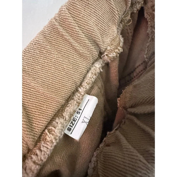 Women’s size x-large Brown Shorts - Picture 6 of 6